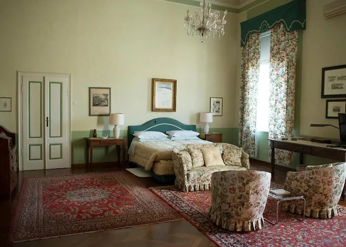 Bed & Breakfast Palazzo Arrivabene 4*