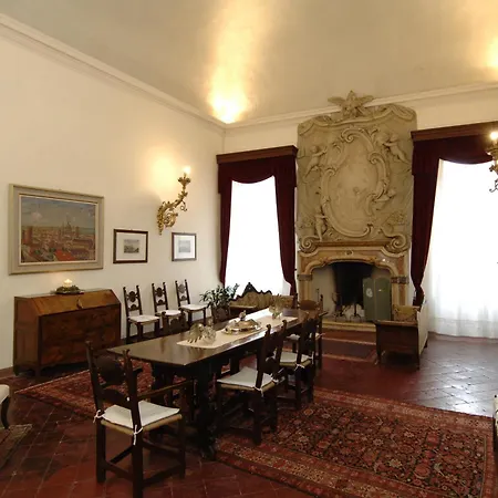 Frühstückspension Palazzo Arrivabene 4*