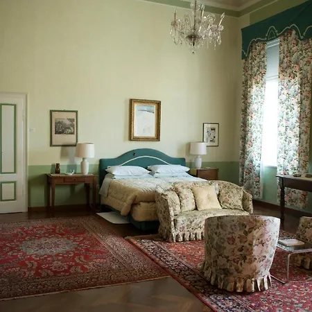 Bed & Breakfast Palazzo Arrivabene 4*